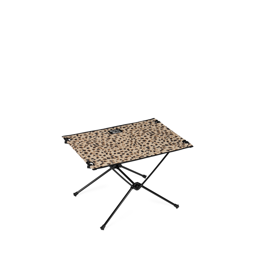 Helinox Wacko Maria x Helinox Table One Hard Top | Free