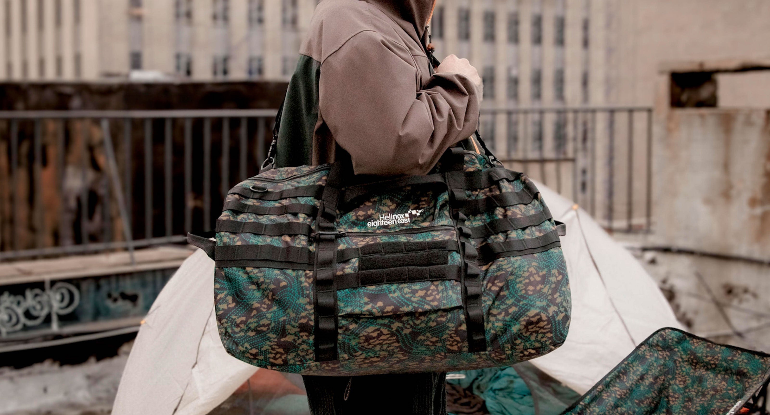 Helinox 18 EAST x Helinox Tactical Field Duffle 60 | Free
